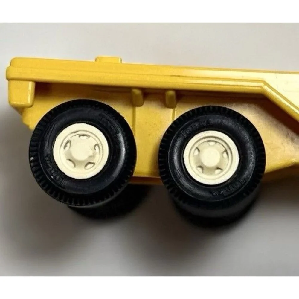 Vintage Tonka Yellow Lowboy Flatbed Trailer Dual Axle 7” Toy Vehicle Accessory